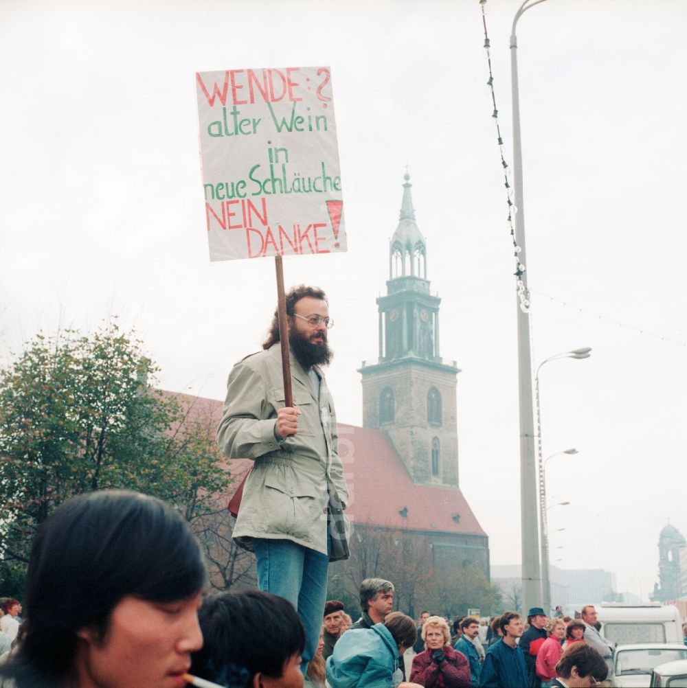 Berlin: Legendäre Großdemonstration zur Reformation der DDR