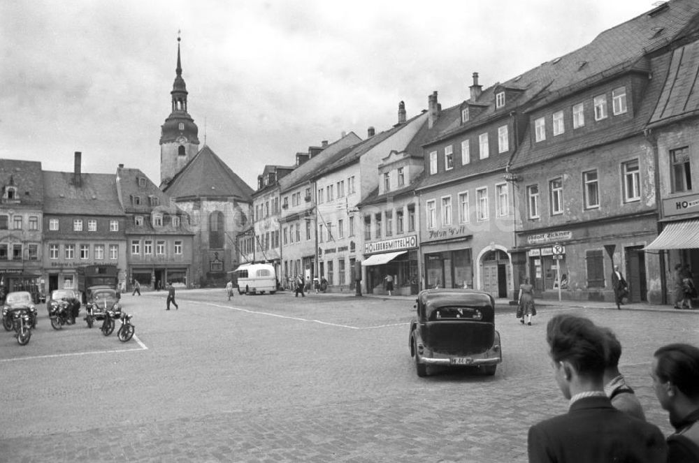 DDR-Bildarchiv: Zschopau - Markt und Martinskirche in Zschopau 1957