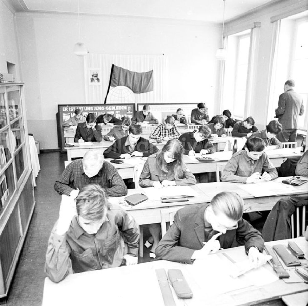 DDR-Bildarchiv: Bogensee - Mathematikolympiade in Bogensee