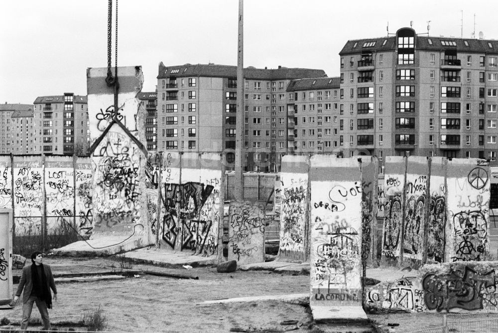 DDR-Bildarchiv: Berlin - Mauersegmente am Potsdamer Platz Berlin