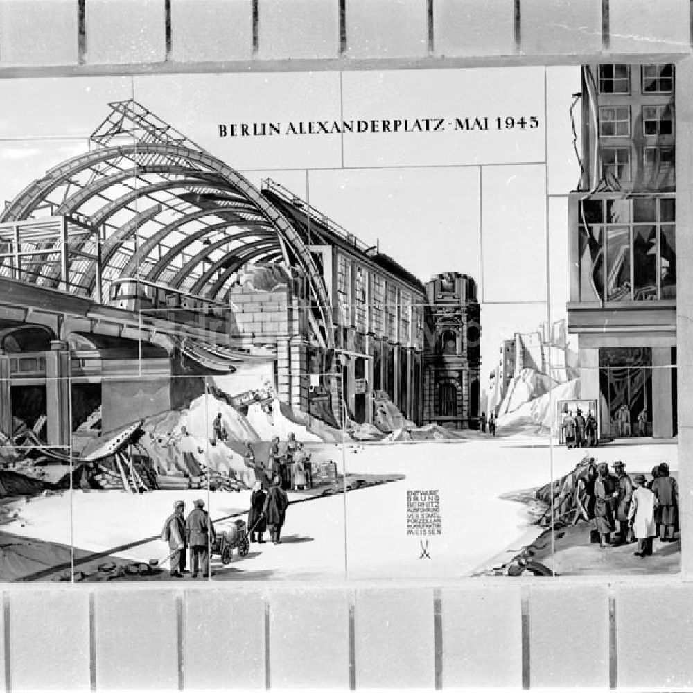 DDR-Bildarchiv: Berlin - 8 Meissener Mosaikbilder im Alextunnel
