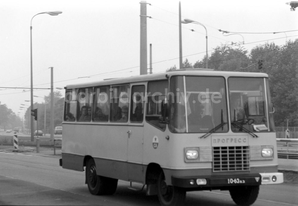 DDR-Bildarchiv: Wünsdorf - Militärfahrzeug Progress-30 in Wünsdorf in Brandenburg in der DDR