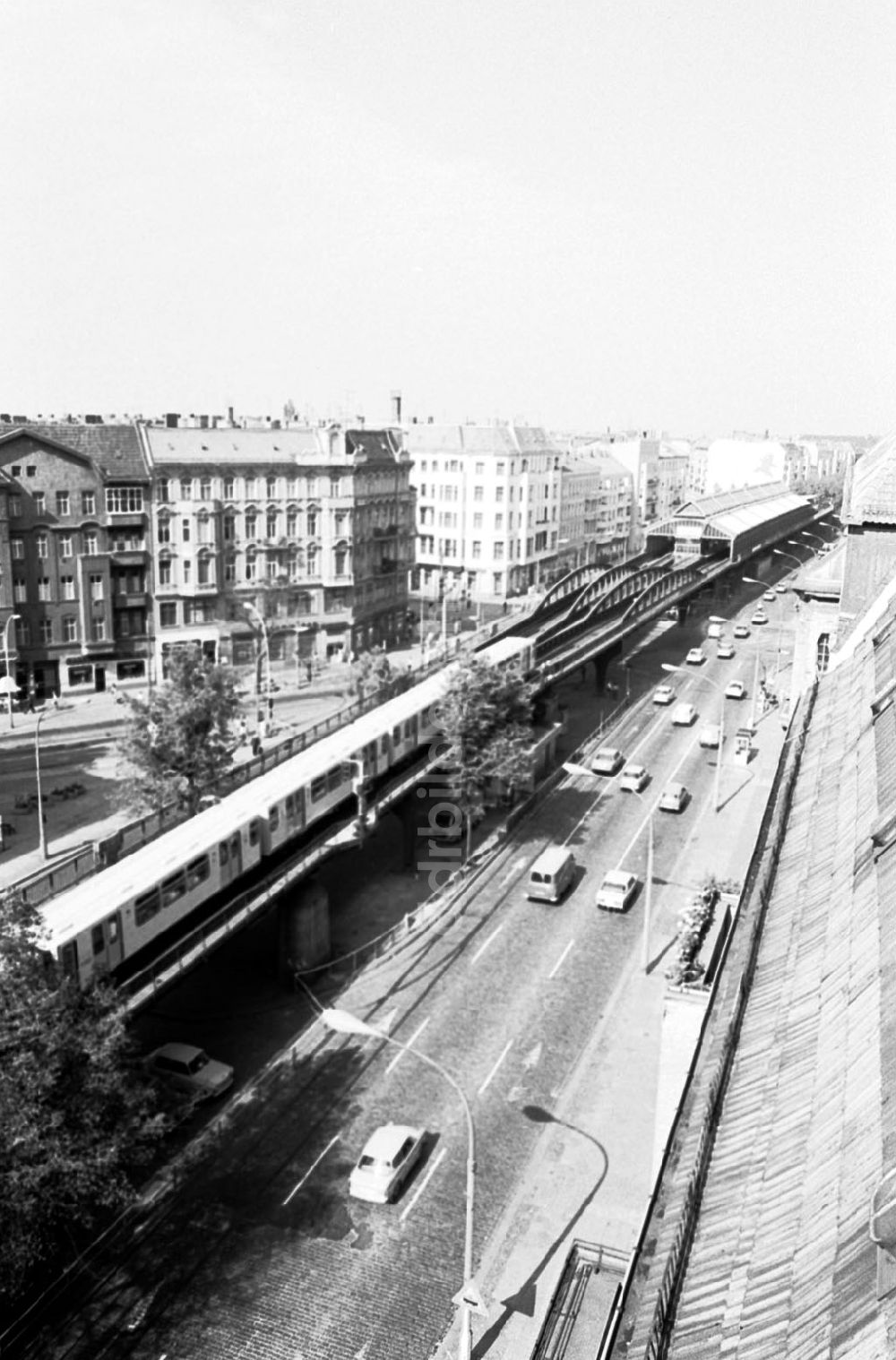 Berlin-Schönhauser Alle: Motive Straßenverkehr Schönhauser Allee 19.09.89 Foto: Grahn Umschlagnummer: 1076
