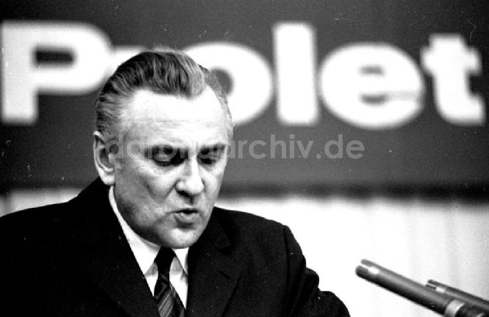 Berlin: März 1973 Redner von der wissenschaftlichen Konferenz.