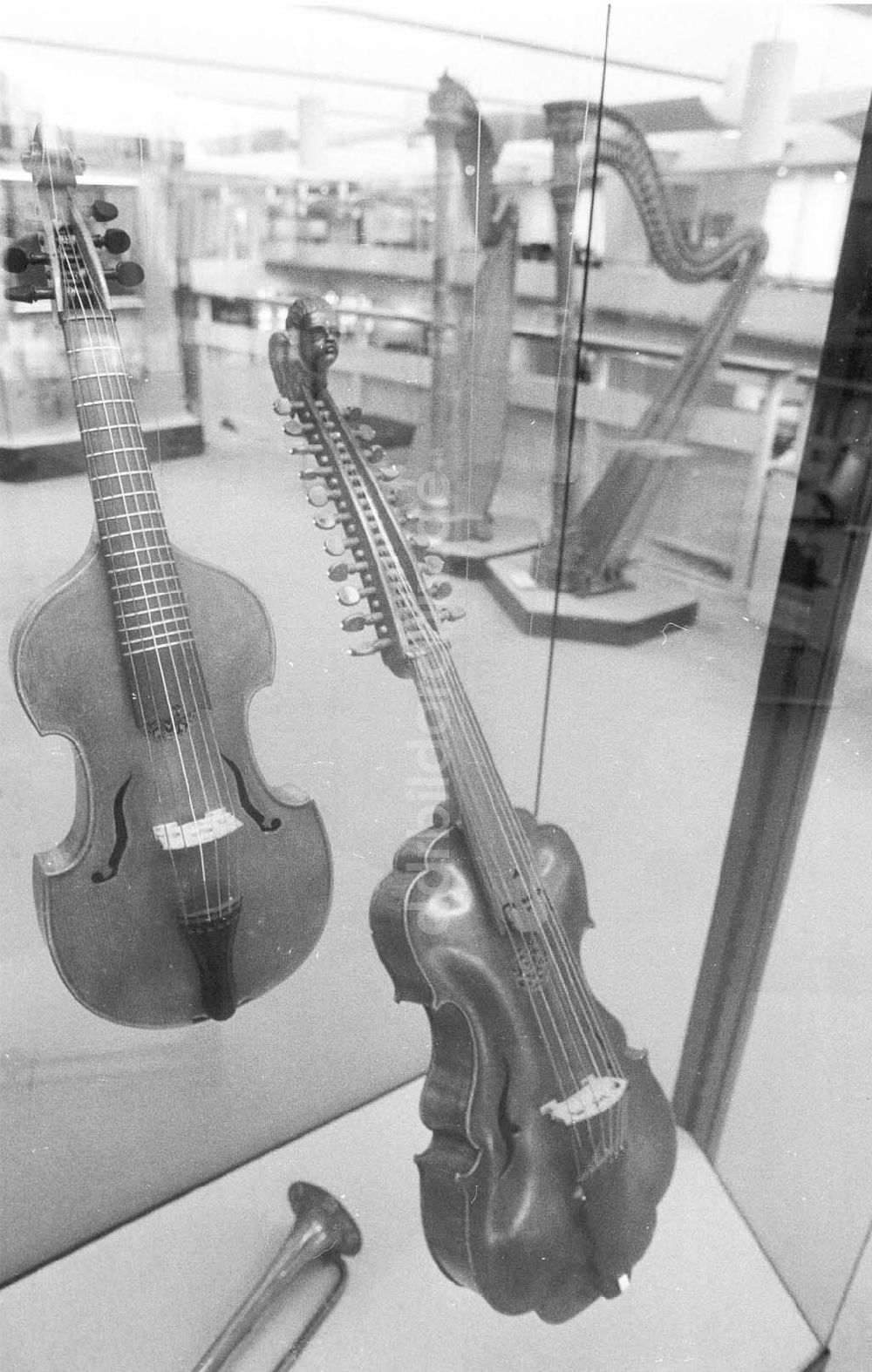 DDR-Bildarchiv: Berlin - Musikinstrumentemuseum Berlin, Tiergartenstraße.1 24.02.1993