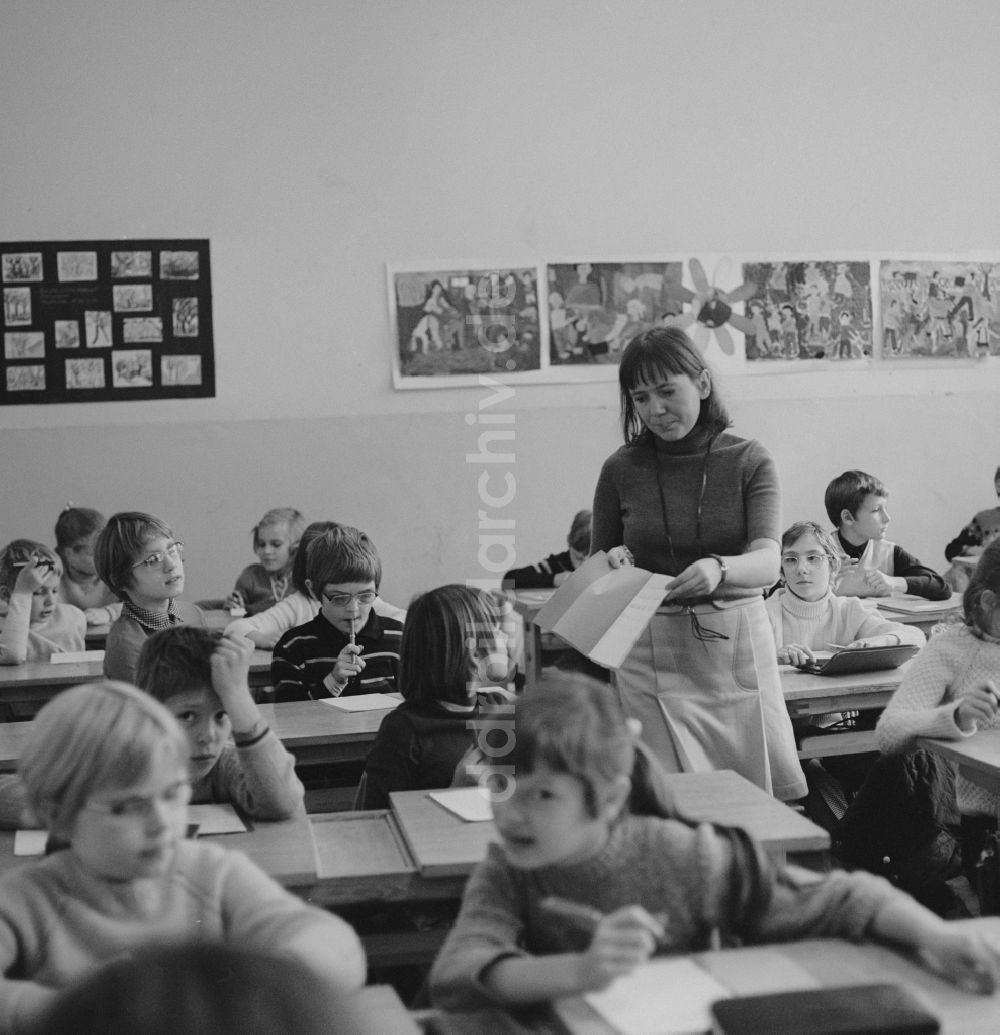 Berlin: Musikunterricht in einer Grundschulklasse in Berlin