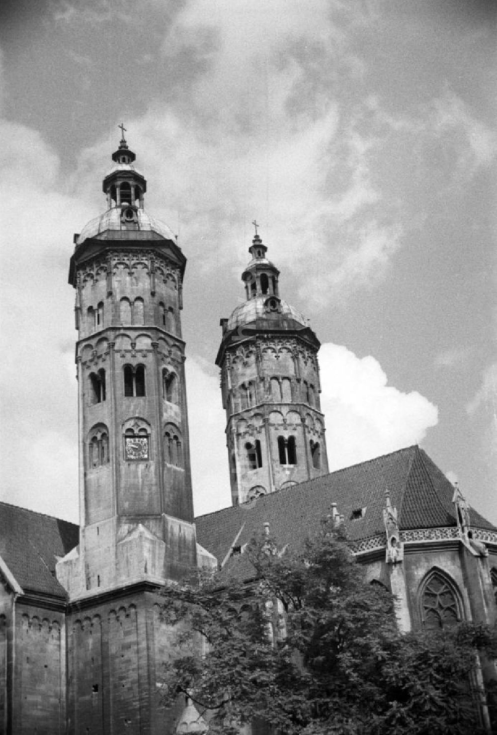 DDR-Fotoarchiv: Naumburg - Naumburger Dom 1956