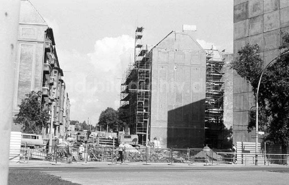 DDR-Fotoarchiv: Berlin - Neubau Finowstrasse , Karl-Marx-Allee Umschlagnr.: 981 Foto: Bonitz