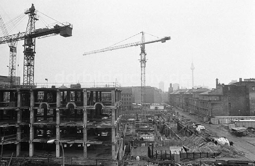 Berlin - Mitte: Neubau des Friedrichstadtpalastes in Berlin - Mitte Ecke Friedrichstraße / Reinhardtstraße Umschalgnr