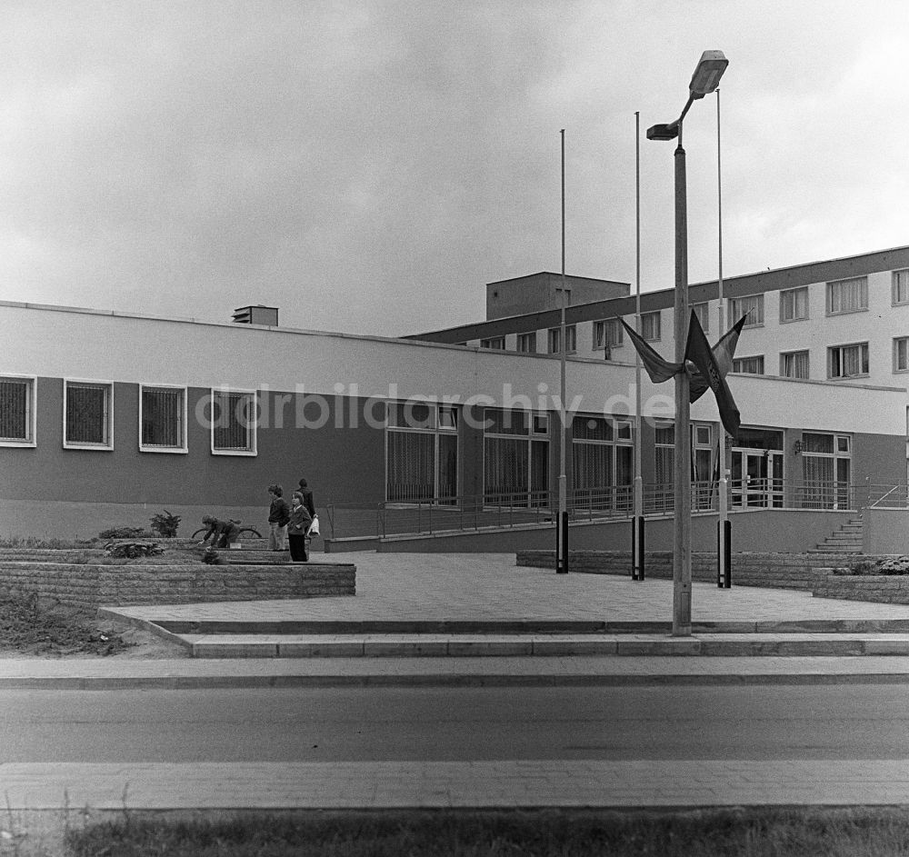 DDR-Fotoarchiv: Halberstadt - Neubau eines Seniorenzentrum Große Ringstraße in Halberstadt in Sachsen-Anhalt in der DDR
