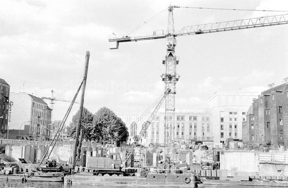 DDR-Fotoarchiv: Berlin - Neubauten am Friedrich-Stadt-Palast Ort: Berlin Foto: Schmidtke
