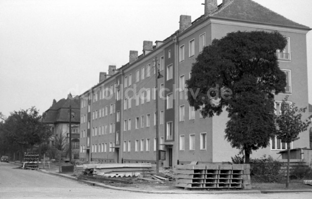 Dresden: Neubauten an der Lipsiusstraße im Stadtteil Striesen in Dresden in Sachsen in der DDR