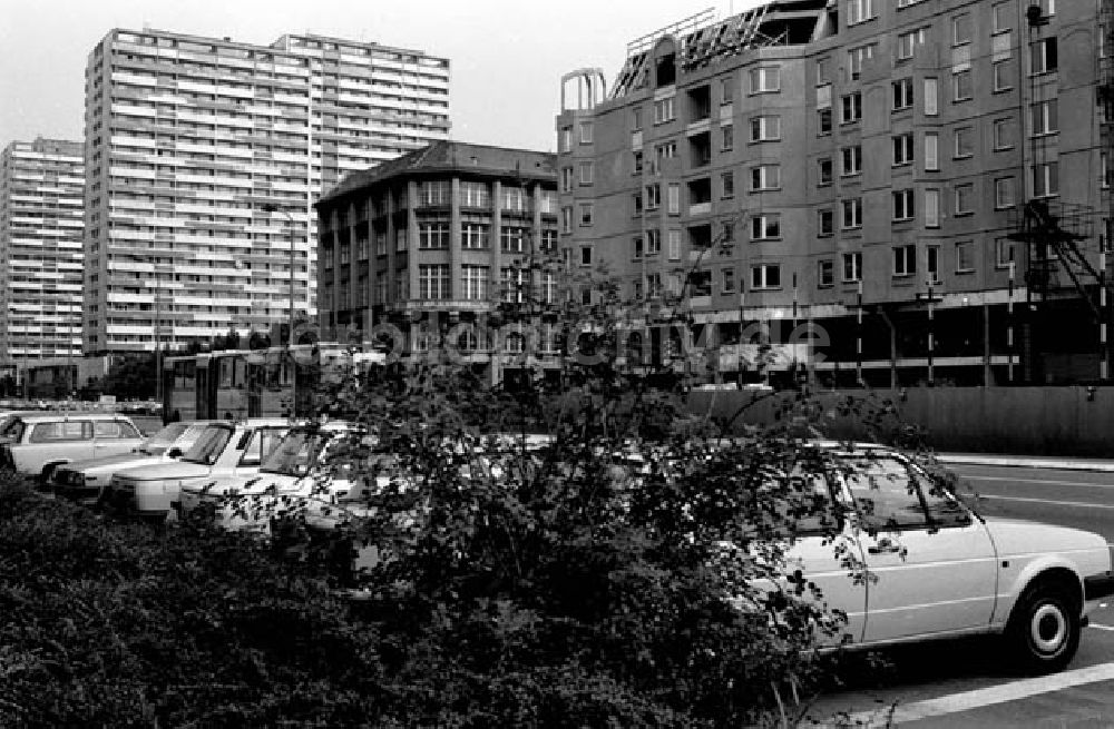 DDR-Bildarchiv: Berlin - 28.07.1986 Neue Häuser in der Leipziger Straße.