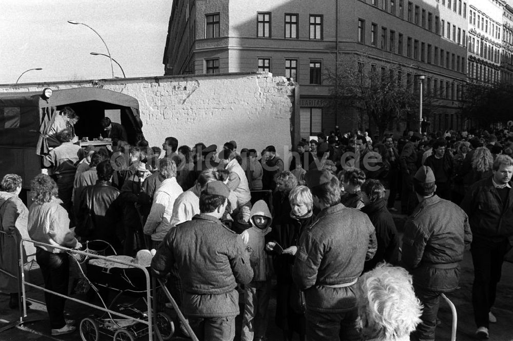 DDR-Fotoarchiv: Berlin - Neuer Grenzübergang in der Oderberger Straße in Berlin