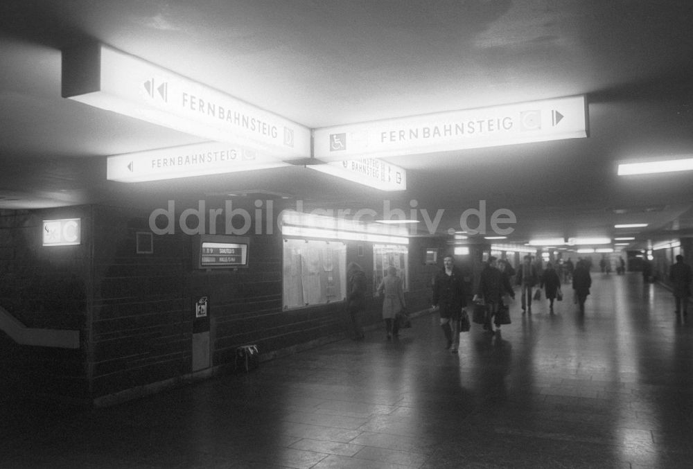 DDR-Bildarchiv: Berlin - Lichtenberg - Neuer Lichtenberger (Berlin - Lichtenberg) Fernbahnhof der Deutschen Reichsbahn Umschlagnr