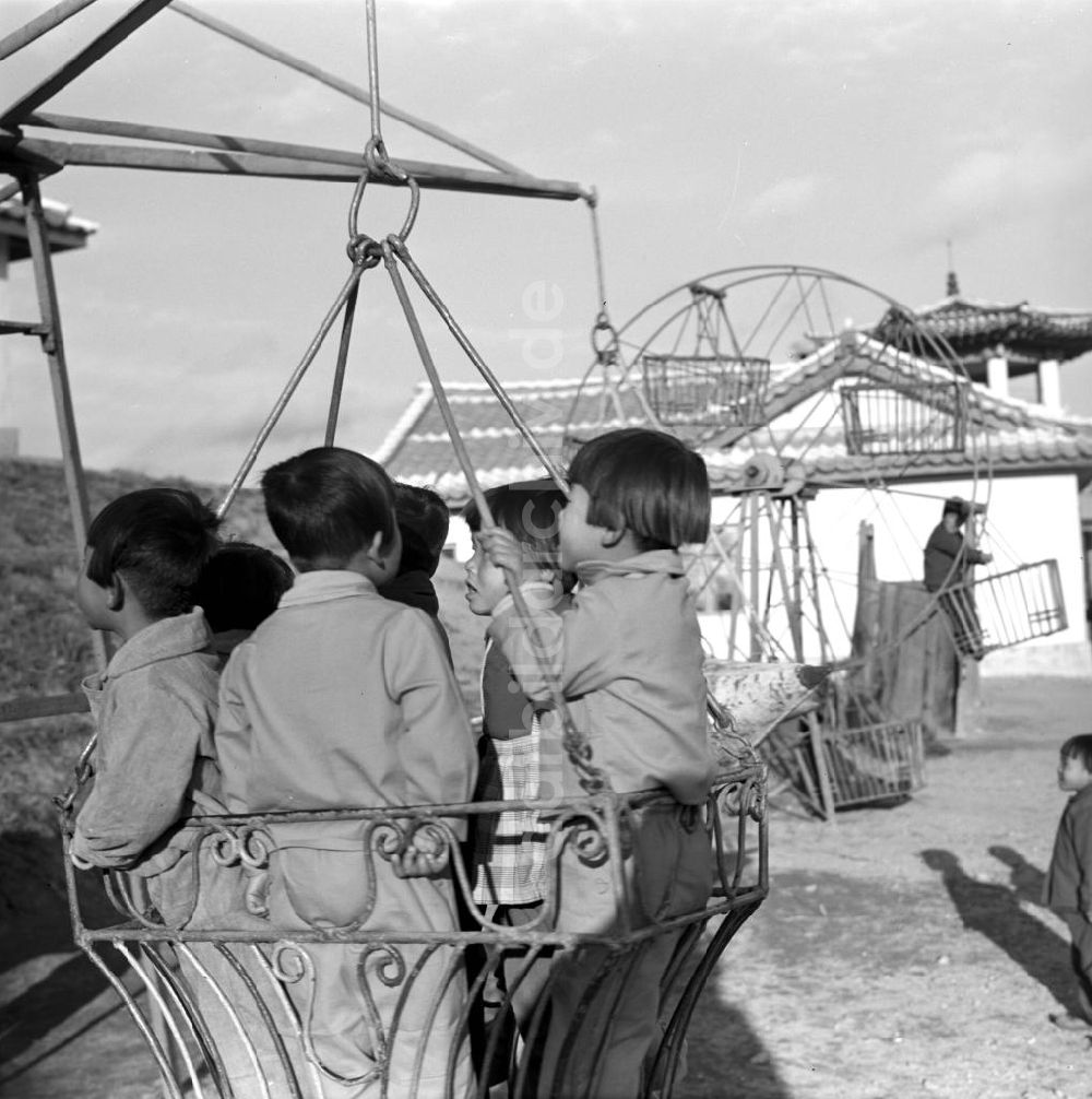DDR-Fotoarchiv: Hamhung - Nordkorea historisch - Kindergarten 1971