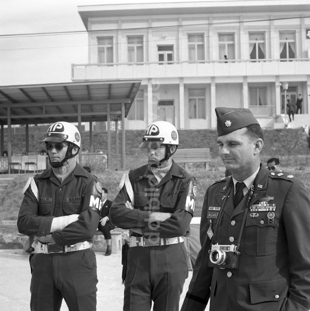DDR-Bildarchiv: Panmunjom - Nordkorea historisch - Panmunjeom 1971