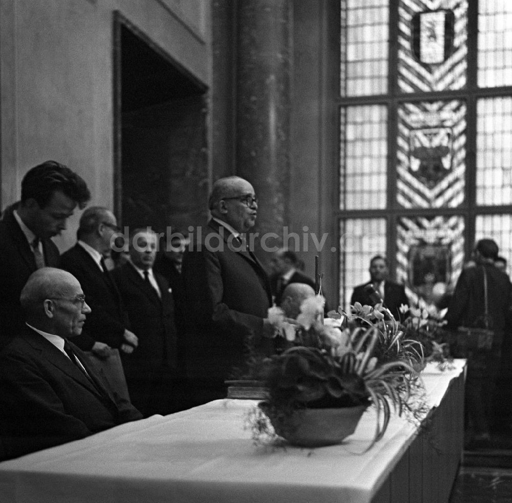 DDR-Fotoarchiv: Berlin - Oberbürgermeister Friedrich Ebert während Staatsbeusch aus Polen in Ostberlin in der DDR