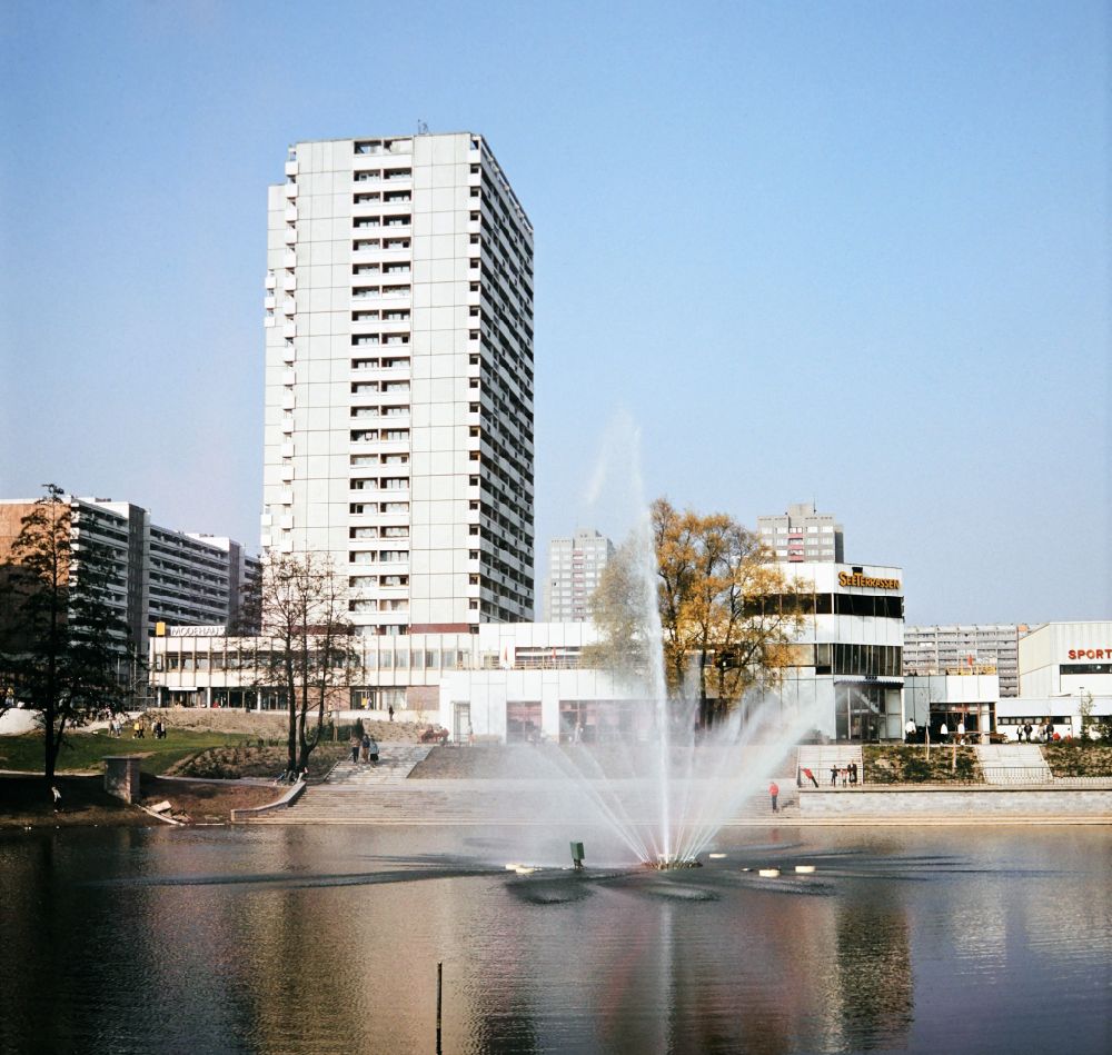 DDR-Bildarchiv: Berlin - Parkanlage Fennpful in Berlin in der DDR