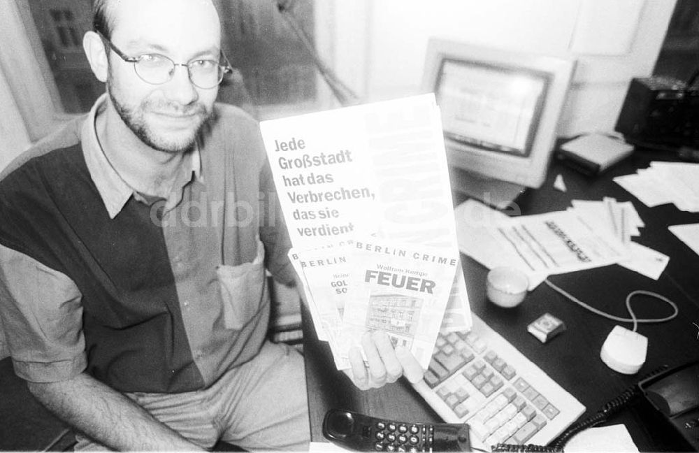 DDR-Bildarchiv: Berlin - Portrait Kriminalliteraturverleger Frank Goyke 09.02.1993