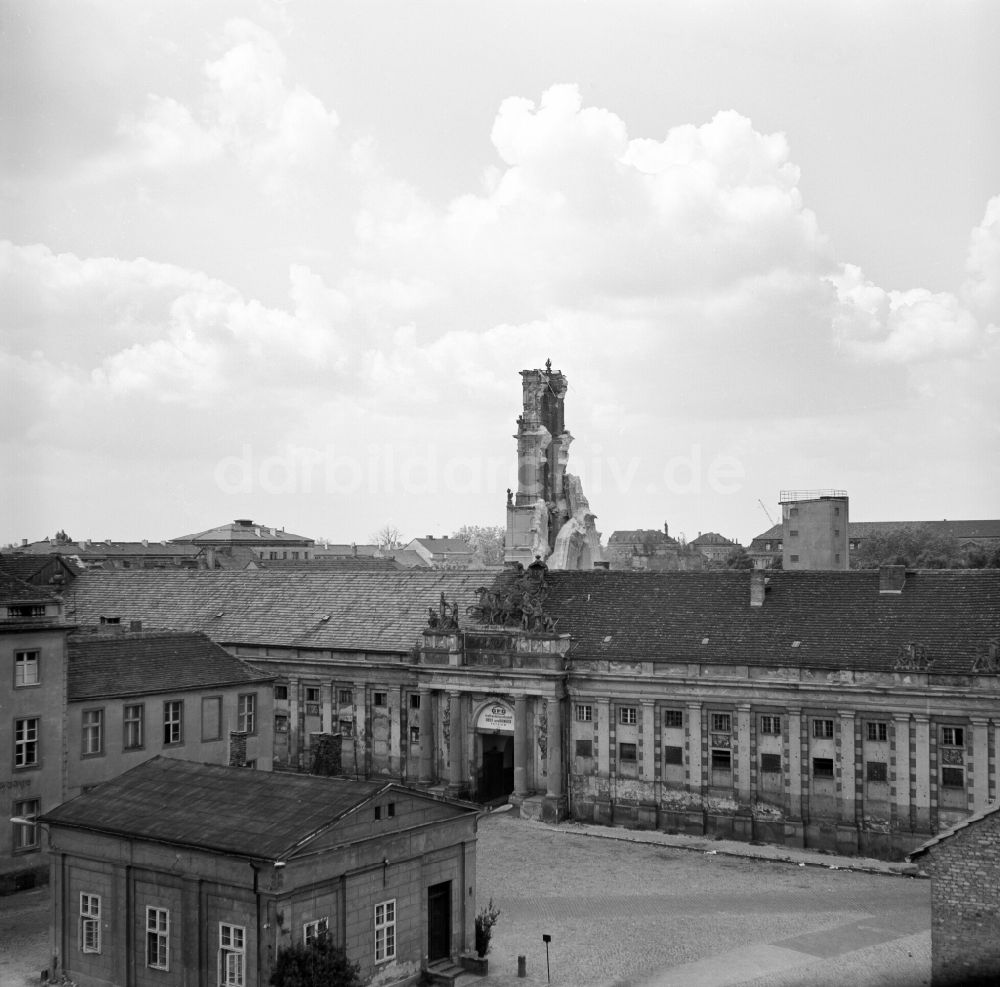 DDR-Bildarchiv: Potsdam - Potsdam Ruinen der Garnisonkirche