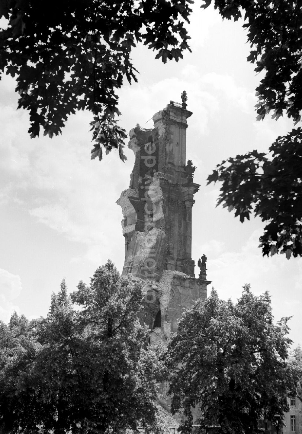 Potsdam: Potsdam Ruinen der Garnisonkirche