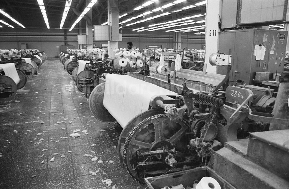 Ebersbach: Produktionsprozeß in der Spinnerei des VEB Lautex in Ebersbach in DDR