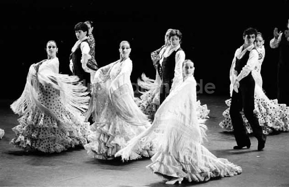 DDR-Bildarchiv: Berlin - Real Ballet Nacional Espana in der Deutschen Staatsoper Foto: Schmidtke