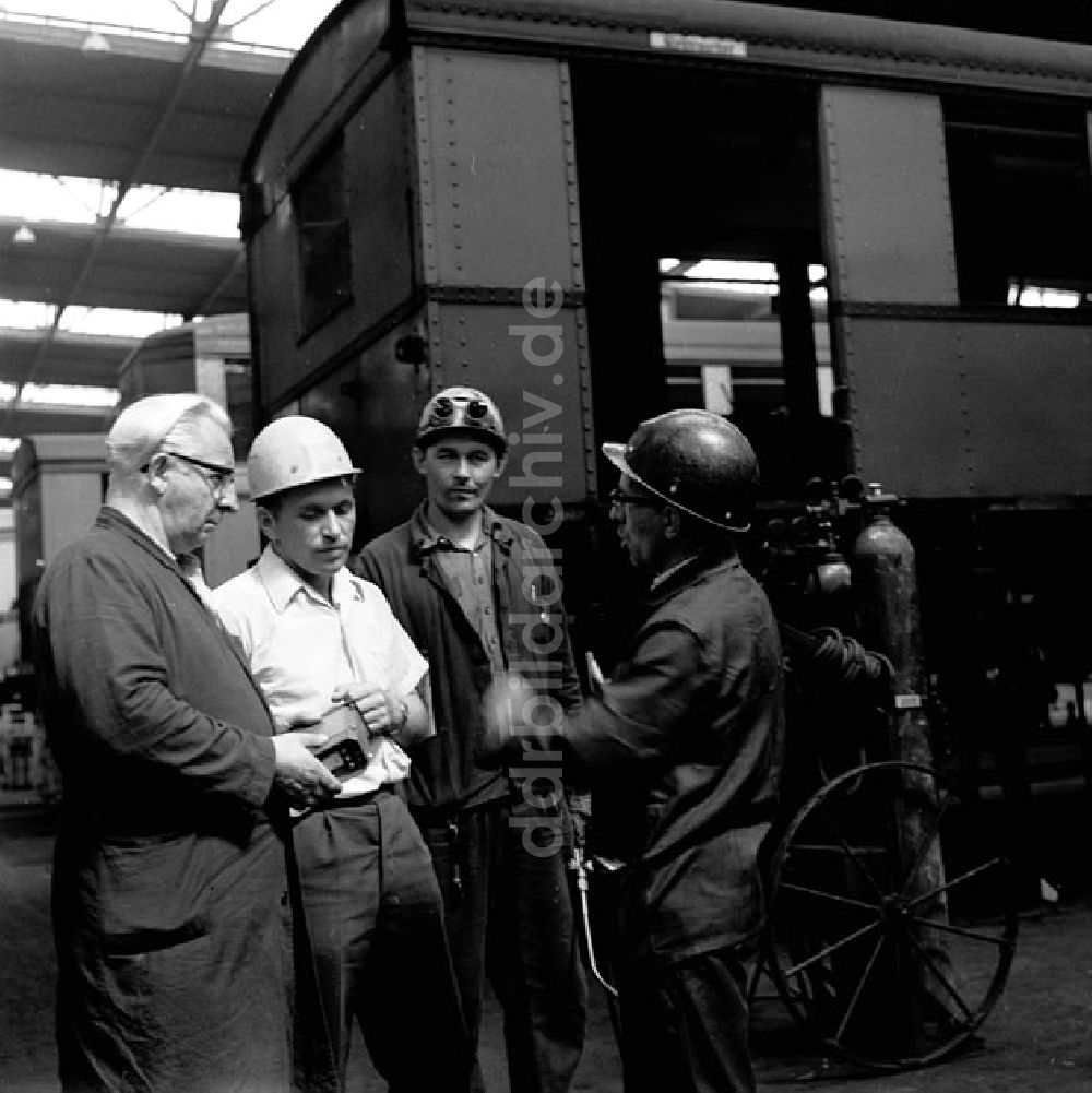 DDR-Fotoarchiv: Berlin - Reichsbahnausbesserungswerk Schöneweide