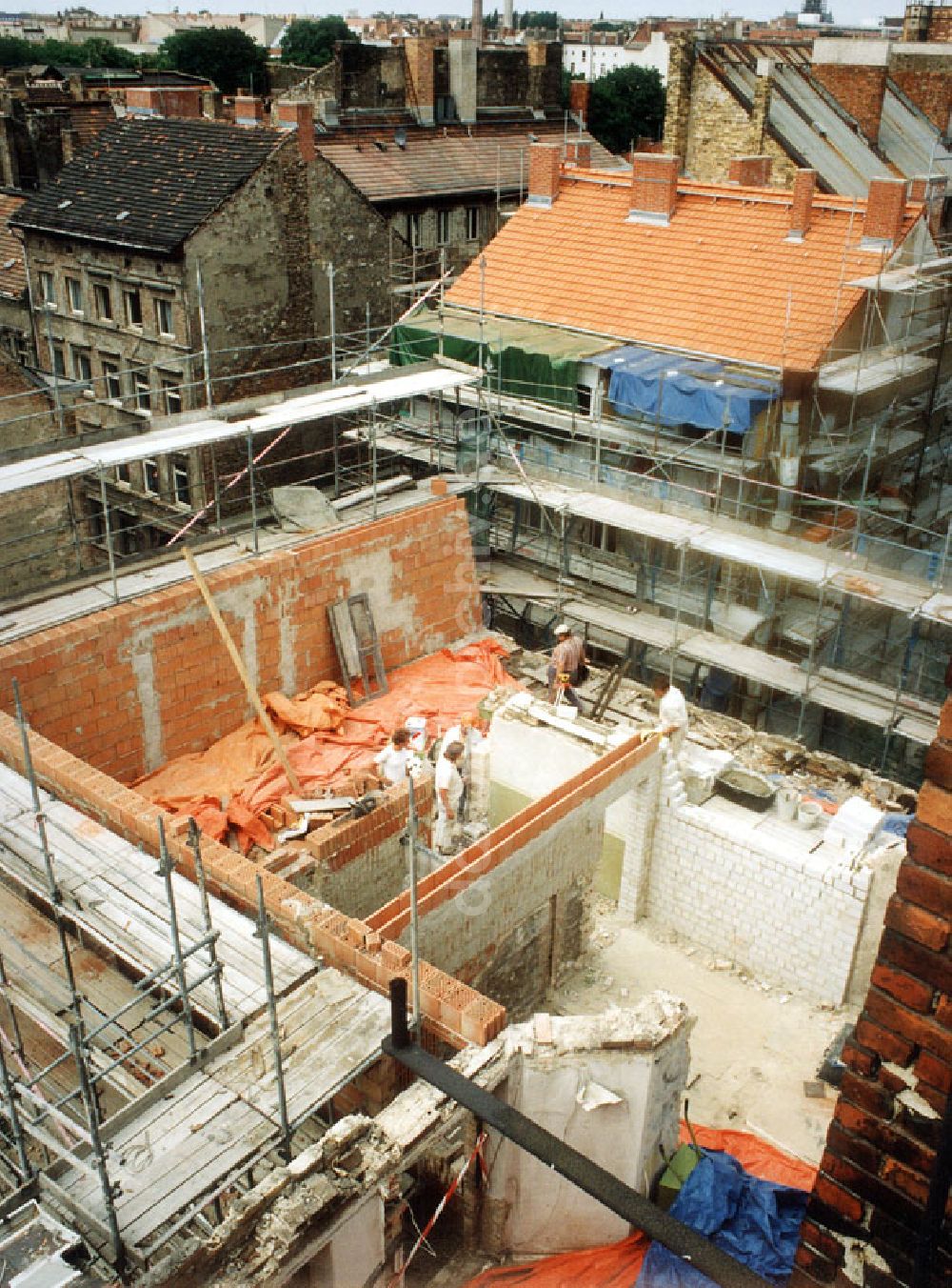 Berlin: Rekonstruktion des Berliner Scheunenviertels (Mulackstraße) 26.06.1992