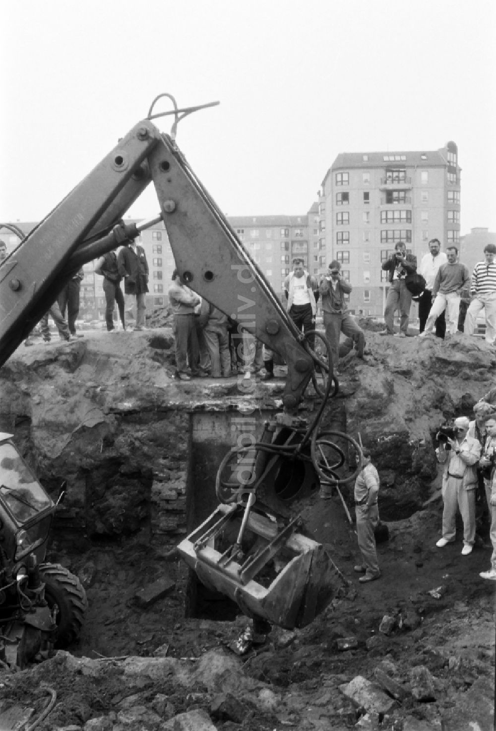 DDR-Fotoarchiv: Berlin - Reste der Bunkeranlagen Führerbunker - Reichskanzlei in Berlin in der DDR