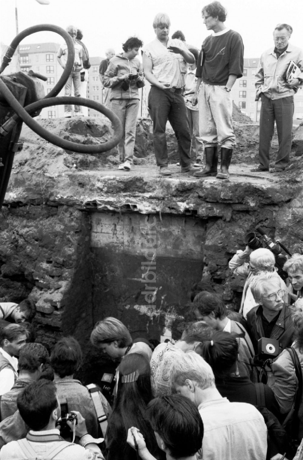 DDR-Bildarchiv: Berlin - Reste der Bunkeranlagen Führerbunker - Reichskanzlei in Berlin in der DDR