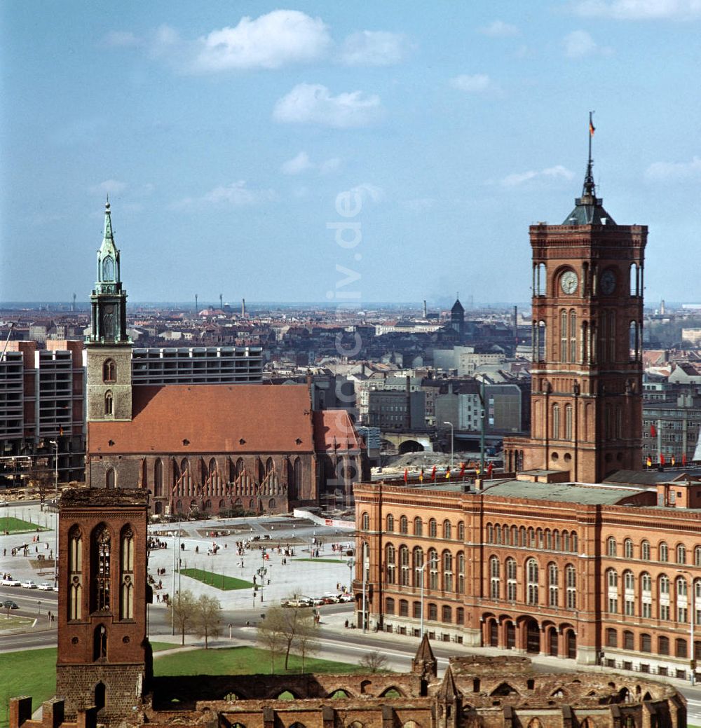 DDR-Fotoarchiv: Berlin - Rotes Rathaus Berlin-Mitte