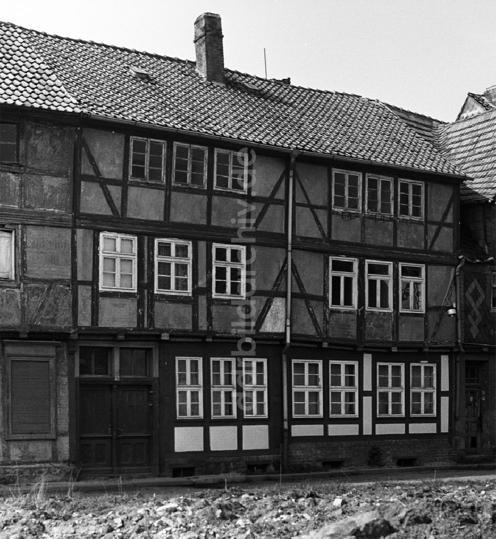 DDR-Fotoarchiv: Halberstadt - Ruine des Fachwerkbaus Bakenstraße - Grauer Hof in Halberstadt in Sachsen-Anhalt in der DDR