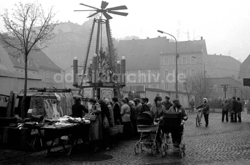 DDR-Fotoarchiv: Weißenfels - 11.12.1986 Rundgang durch die Stadt Weißenfels mit einigen Markt