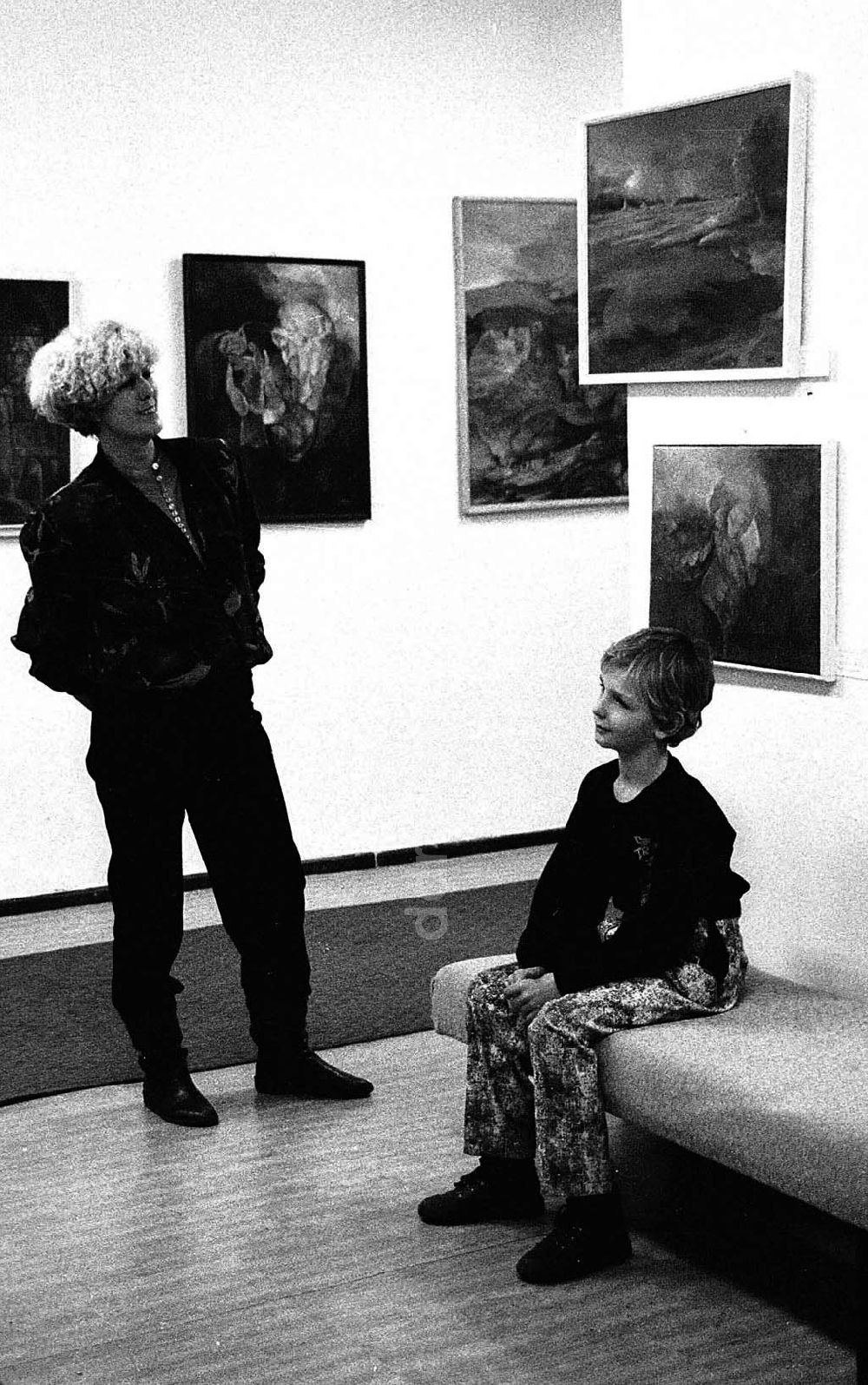 DDR-Bildarchiv: Sachsen-Anhalt - Sachsen-Anhalt Kunstausstellung Foto: Lenke