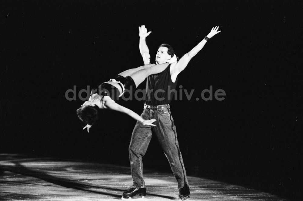 DDR-Fotoarchiv: - Schaulaufen der Weltmeister 1991 Foto: Winkler Umschlagnummer: 7303