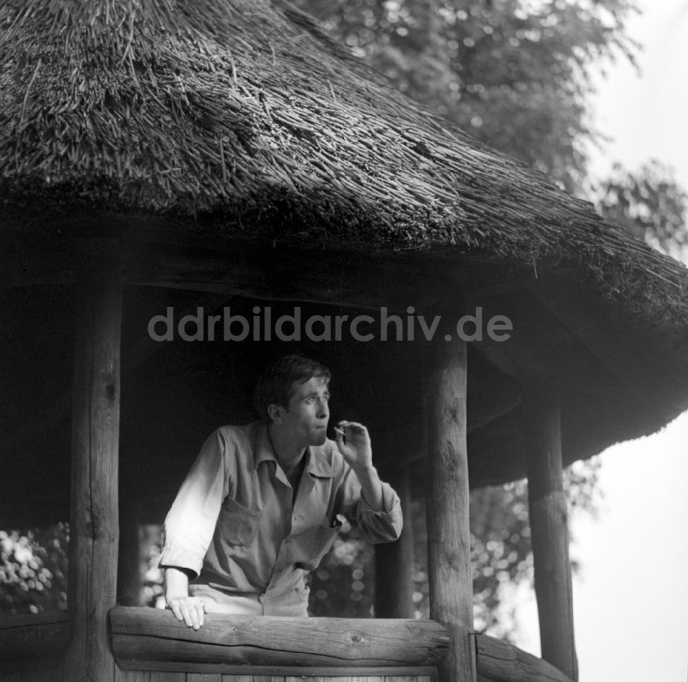 DDR-Fotoarchiv: Berlin - Schauspieler Klaus-Peter Thiele in Berlin, der ehemaligen Hauptstadt der DDR, Deutsche Demokratische Republik