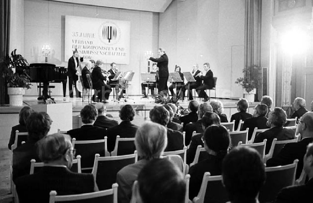 DDR-Bildarchiv: - Schauspielhaus: 35. Jahrestag des Verbandes der Musikschaffenden Umschlagnr.: 379 Foto: Bonitz