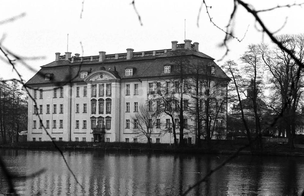 DDR-Fotoarchiv: Berlin / Köpenick - 13.02.92 Schloss Köpenick