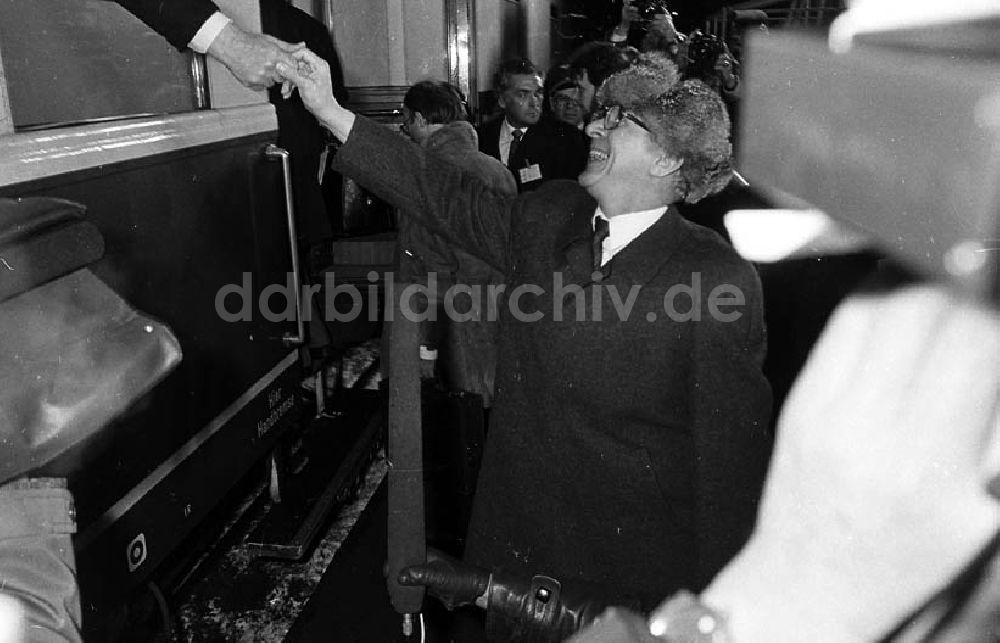 DDR-Fotoarchiv: Güstrow / Mecklenburg-Vorpommern - Schmidt und Honecker in Güstrow