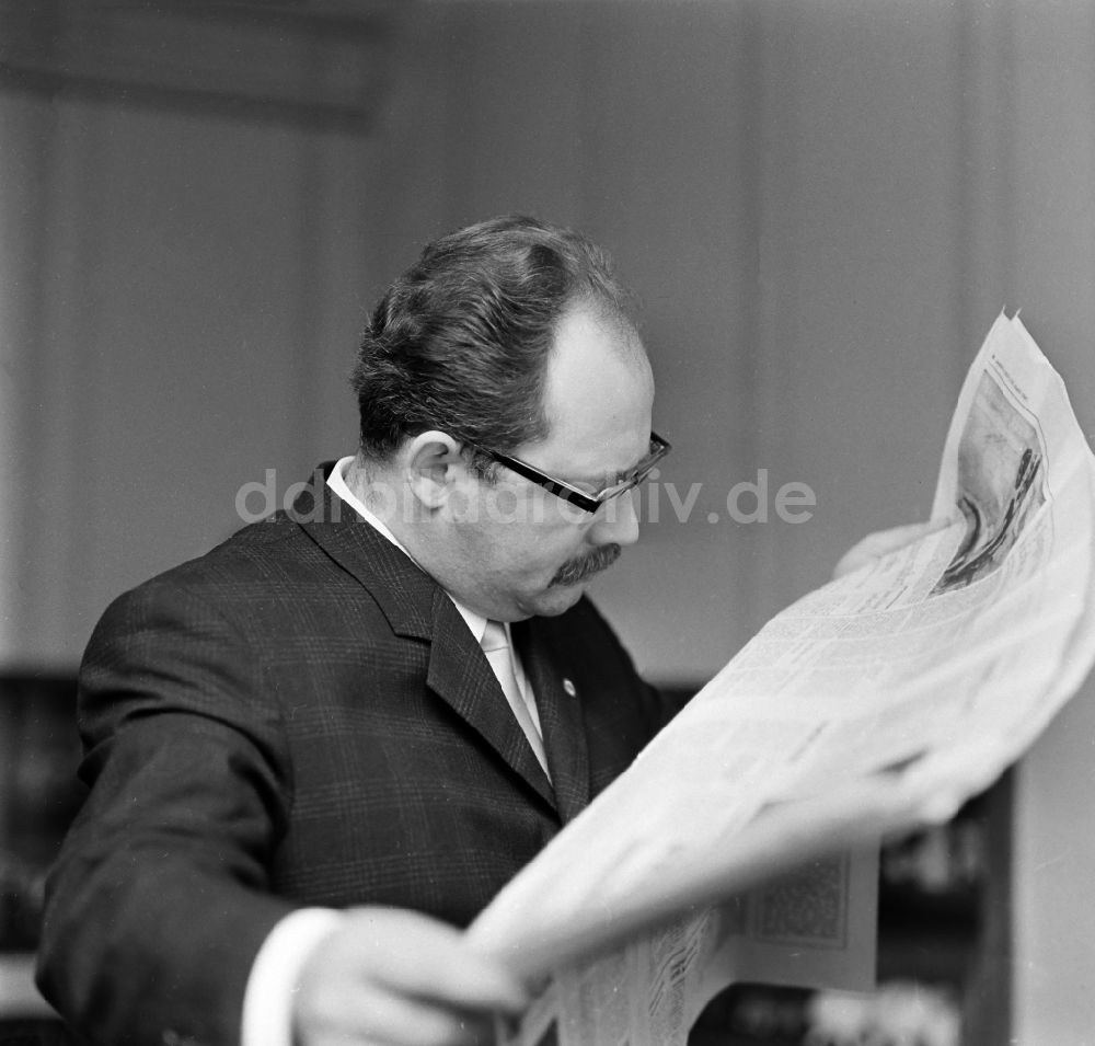 Potsdam: Schriftsteller Bernhard Seeger in Potsdam in Brandenburg in der DDR