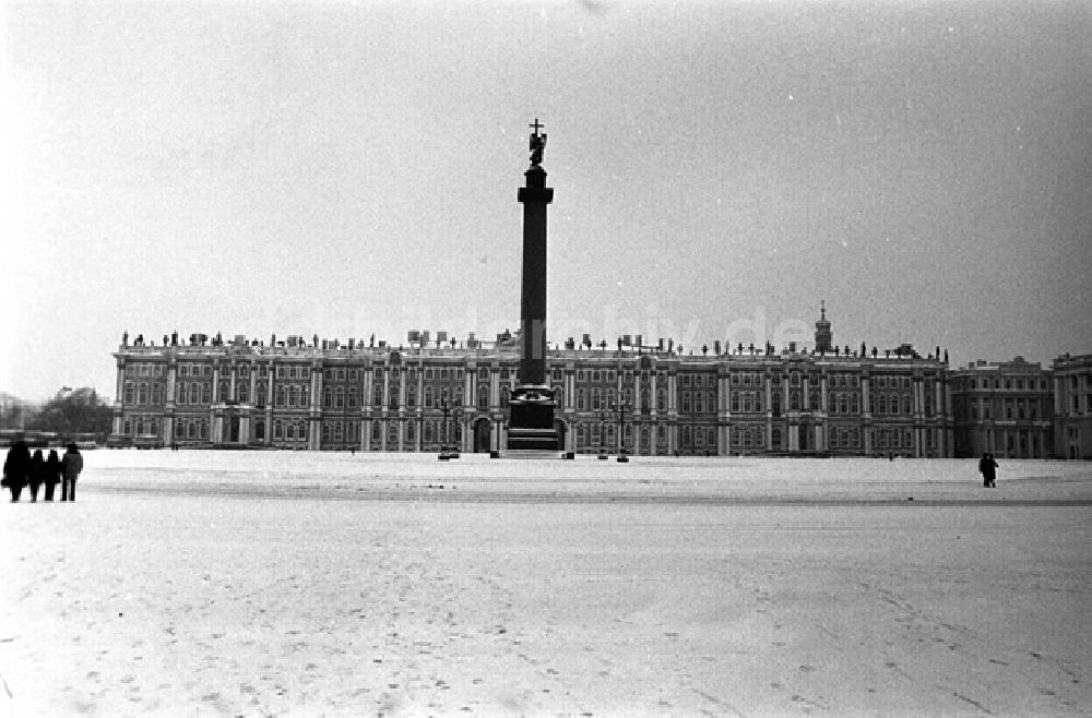 DDR-Bildarchiv: Leningrad - Senatskaja Platz