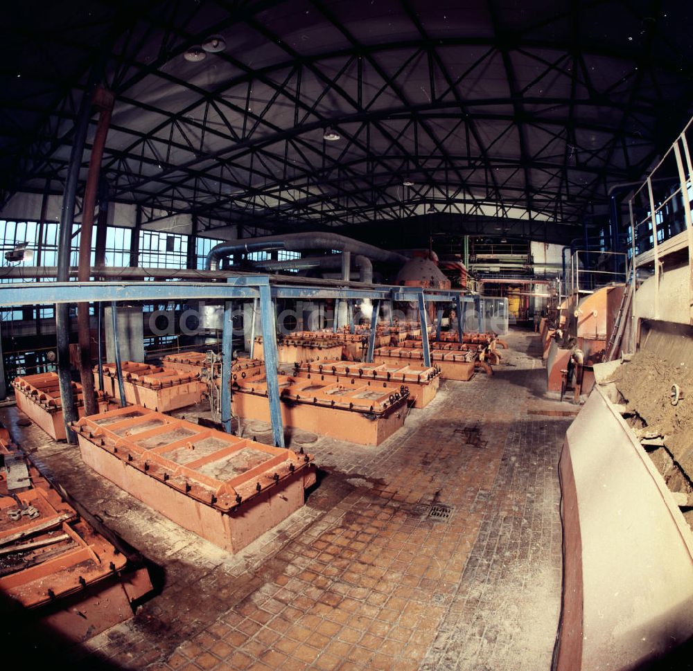 DDR-Bildarchiv: Güstrow - Siebeanlage in der VEB Zuckerfabrik Güstrow