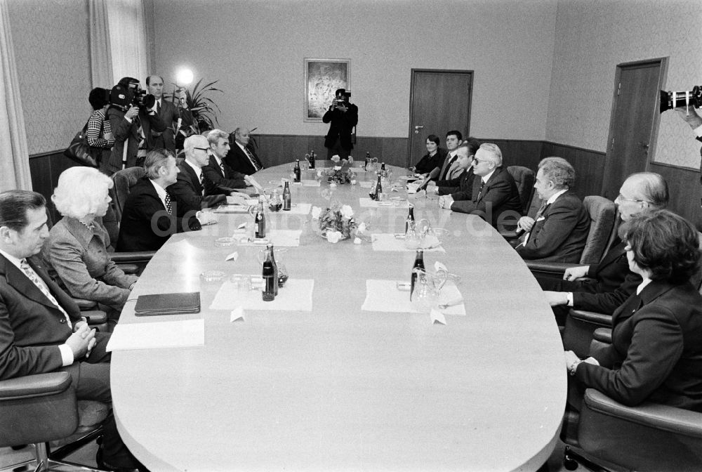 DDR-Fotoarchiv: Berlin - Staatsakt und Empfang im Ministerrat der DDR in Berlin