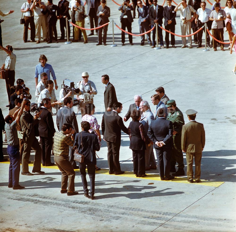 Santiago de Cuba: Staatsbesuch Erich Honecker 1974 in Kuba / Cuba - Ankunft