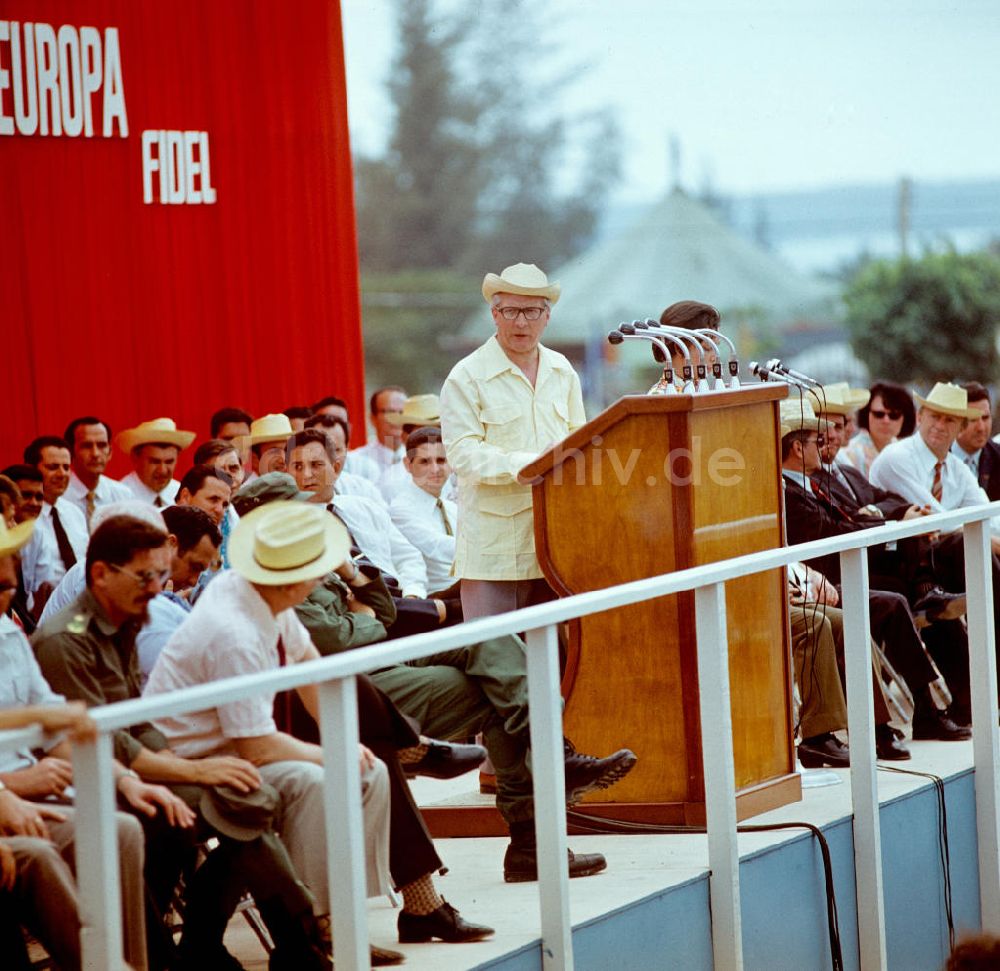 DDR-Bildarchiv: Cienfuegos - Staatsbesuch Erich Honecker 1974 in Kuba / Cuba - Cienfuegos