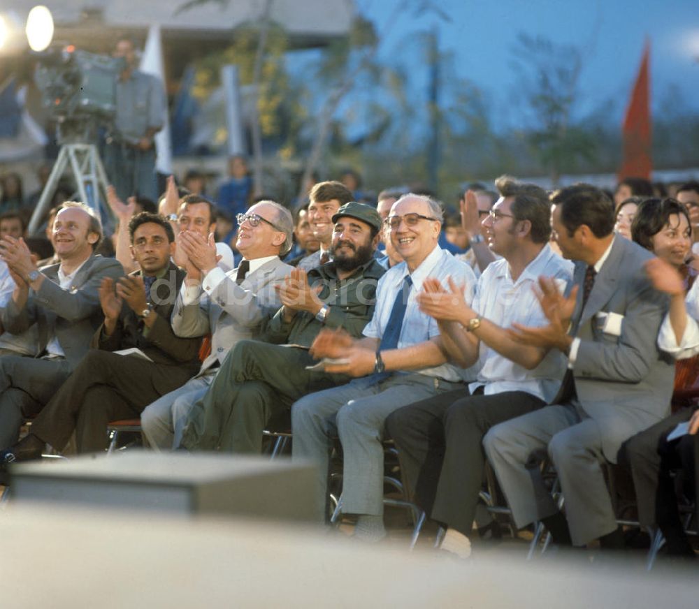 Santiago de Cuba: Staatsbesuch Erich Honecker 1974 in Kuba / Cuba - Kultur