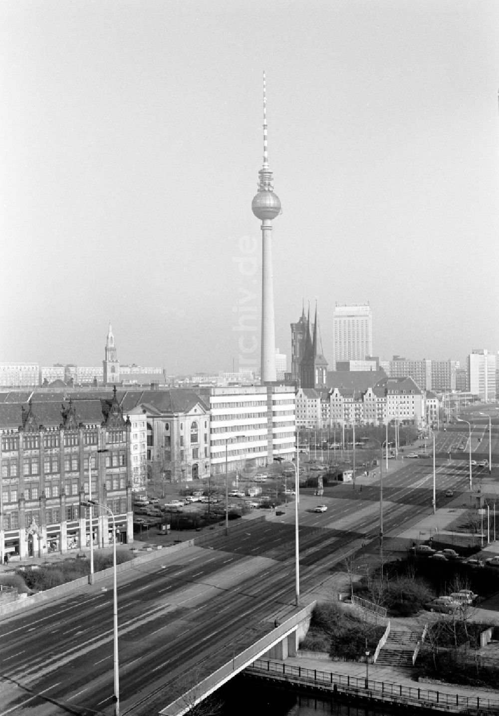 DDR-Fotoarchiv: Berlin - Straßenführung am Spittelmarkt in Berlin in der DDR