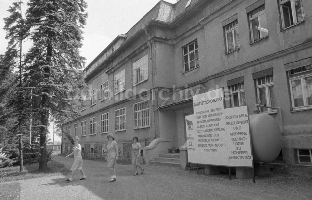 Thalheim: Strumpffabrik ESDA in Thalheim in Sachsen in der DDR